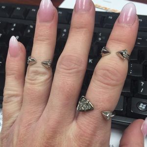 Kendra Scott set of 3 rings